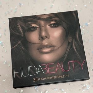 Huda beauty 3d highlighter palette bronze sands